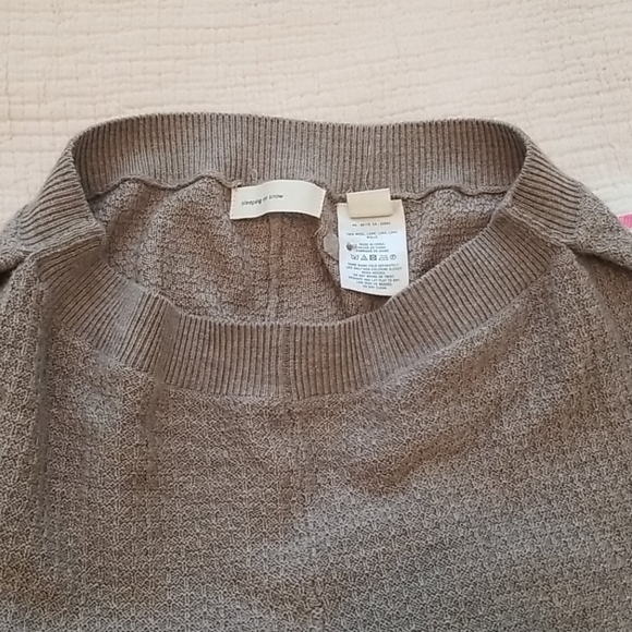 SOLD ⚡{Anthropologie} Sleeping on Snow Leggings - Picture 4 of 5